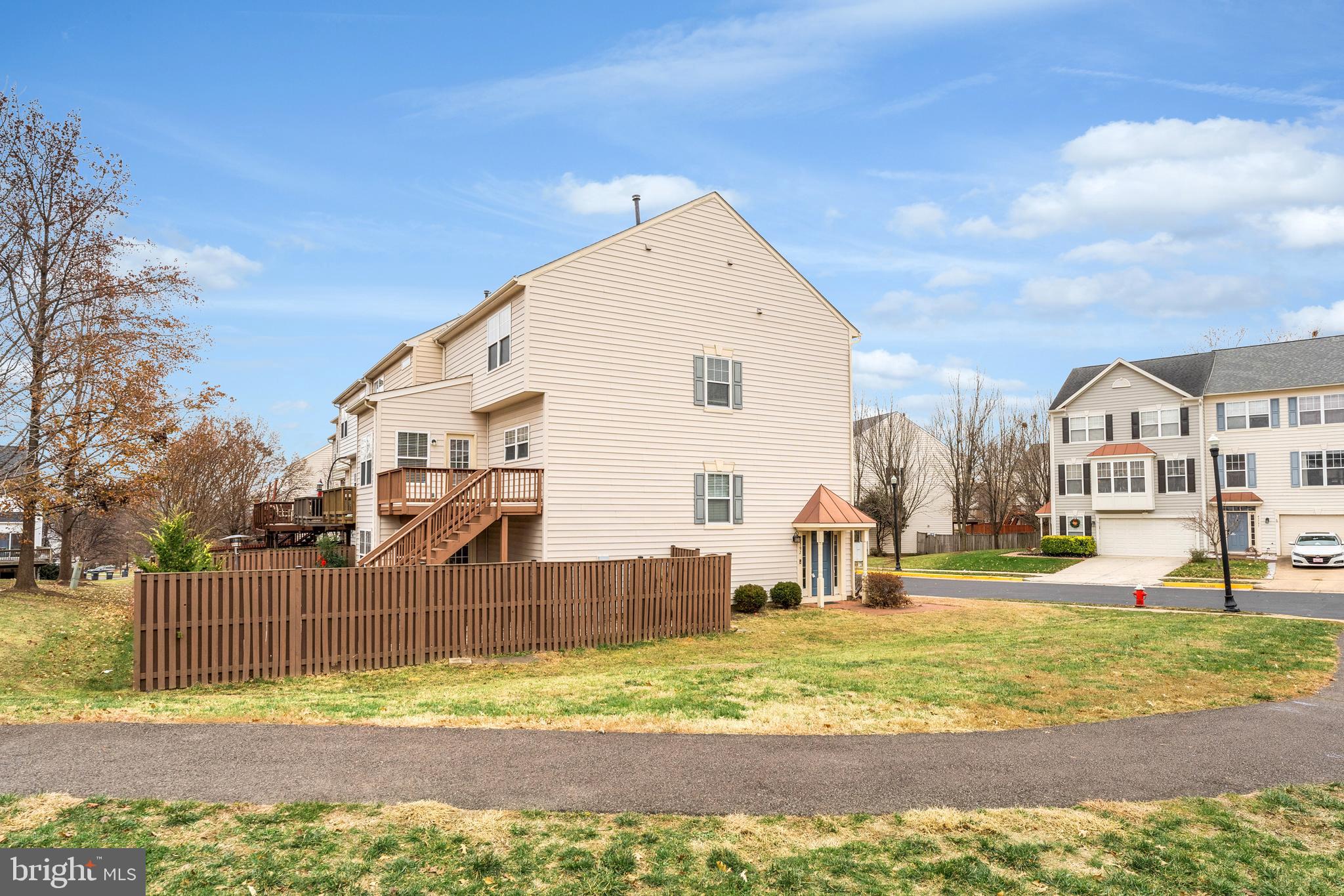 RIDGES AT ASHBURN - Residential Lease