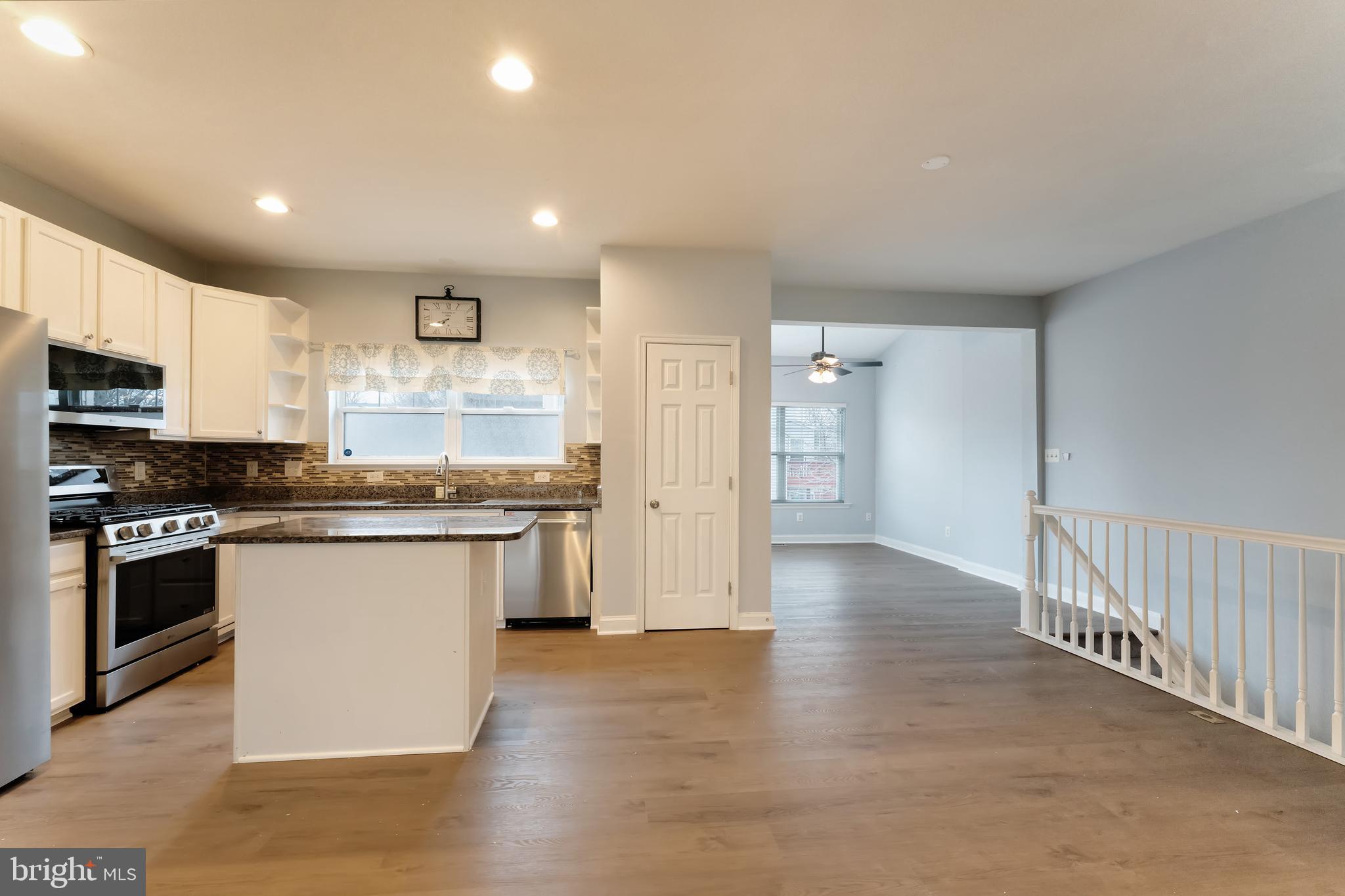 RIDGES AT ASHBURN - Residential Lease