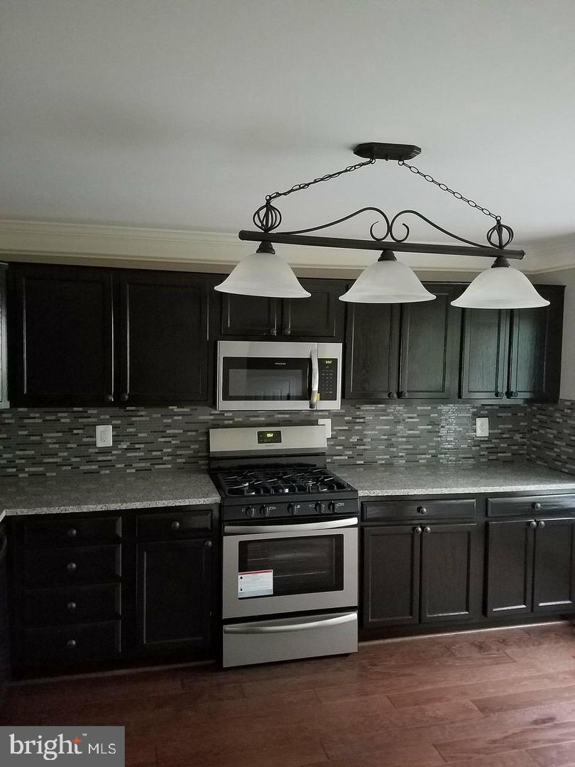 STAFFORD GLEN - Residential Lease