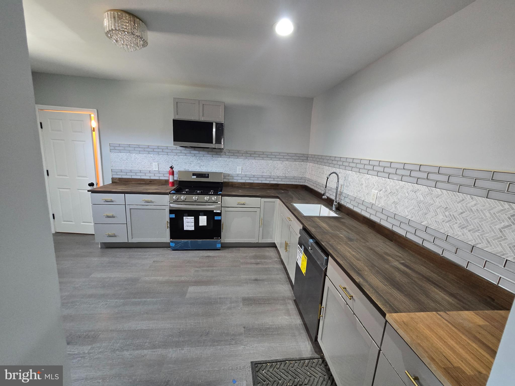 PHILADELPHIA (SOUTH) - Residential