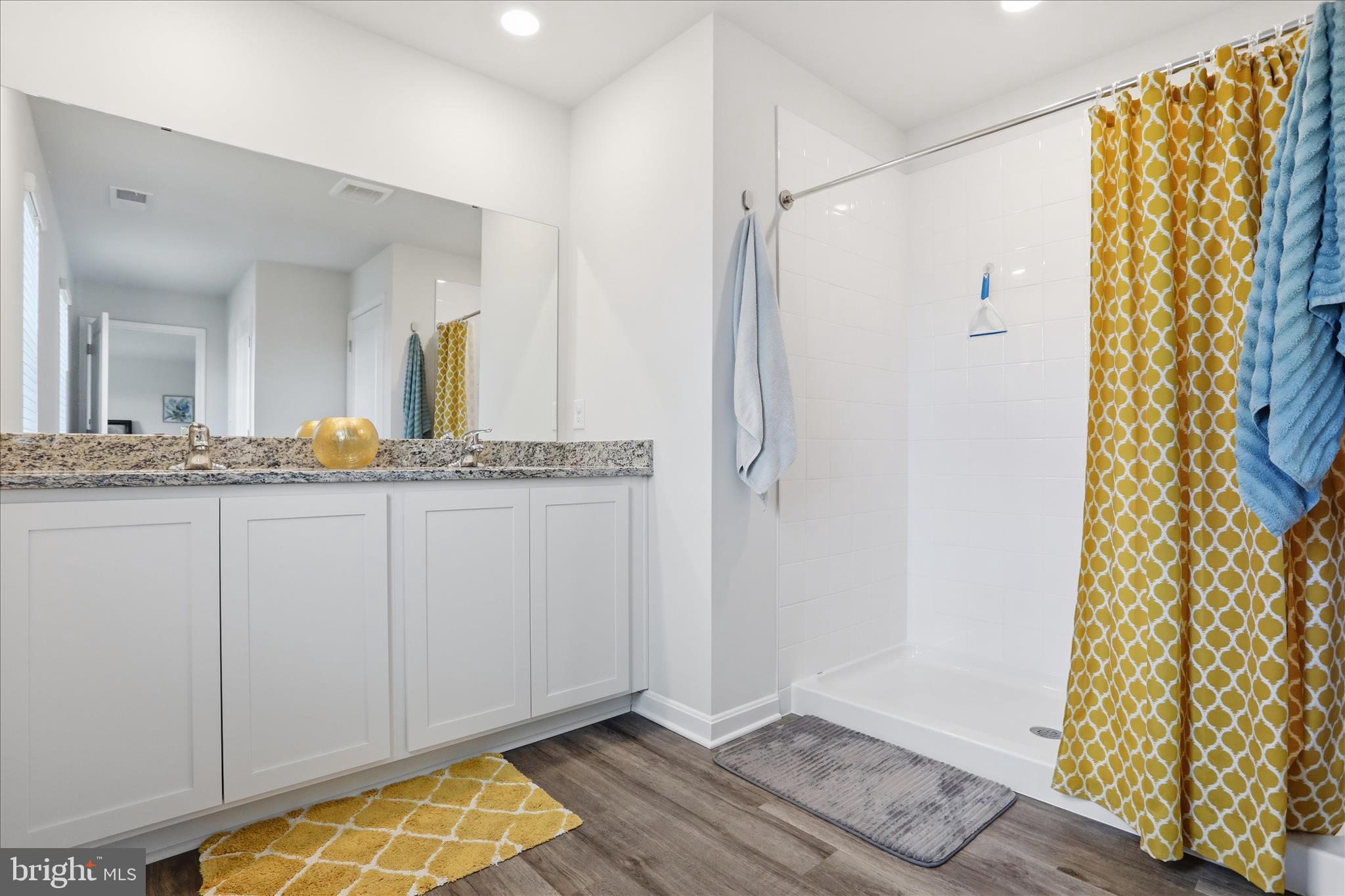 TOLLHOUSE WOODS - Residential