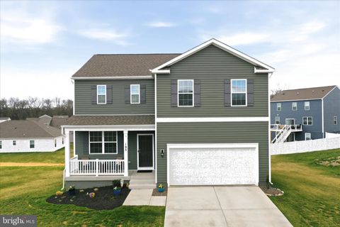 Homes For Sale - 183 Riderwood Way<br/> SHEPHERDSTOWN, WV 25443