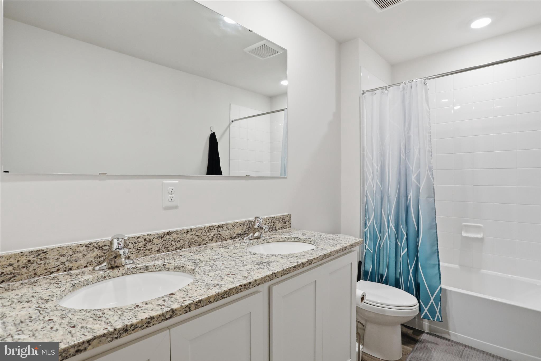 TOLLHOUSE WOODS - Residential