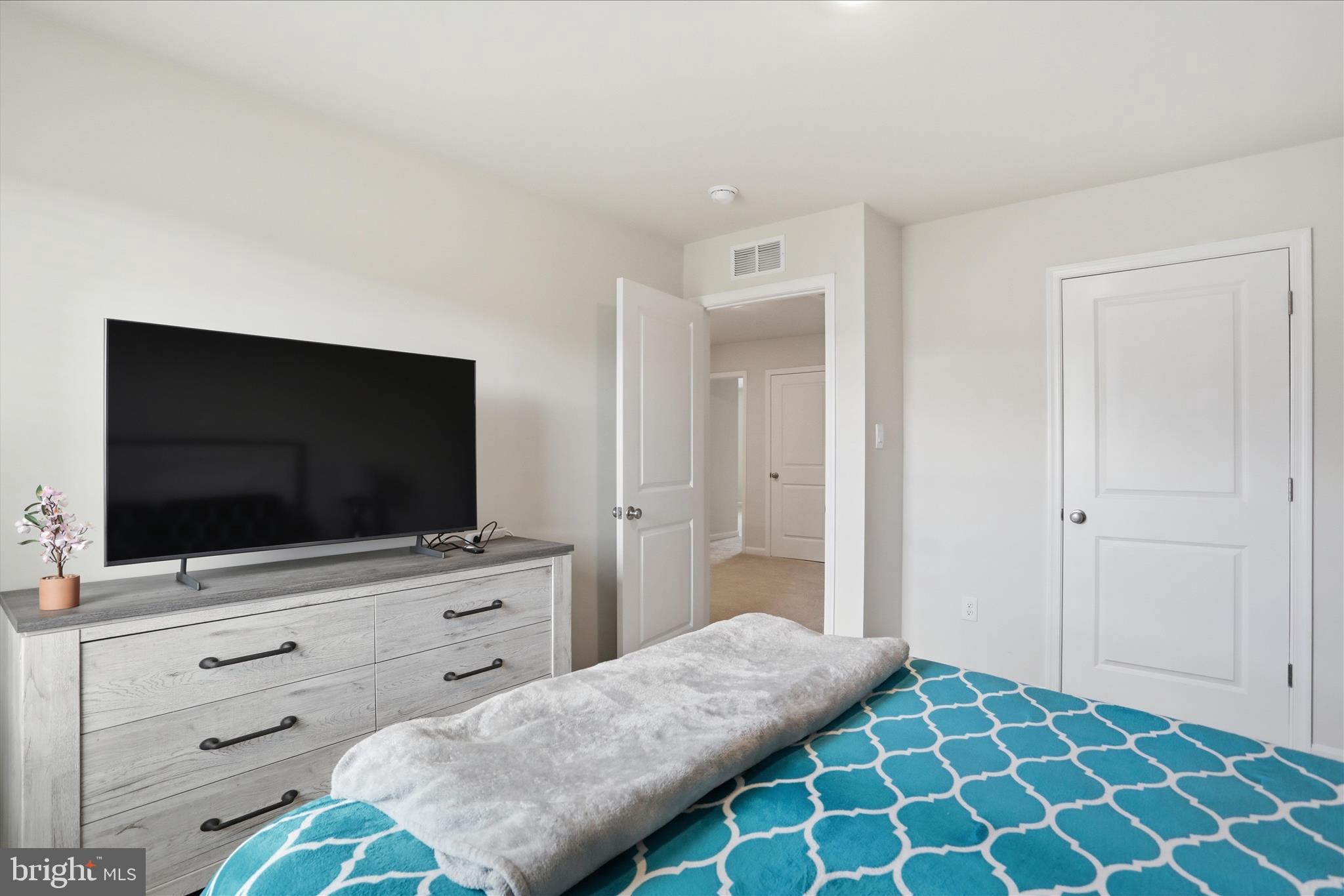 TOLLHOUSE WOODS - Residential