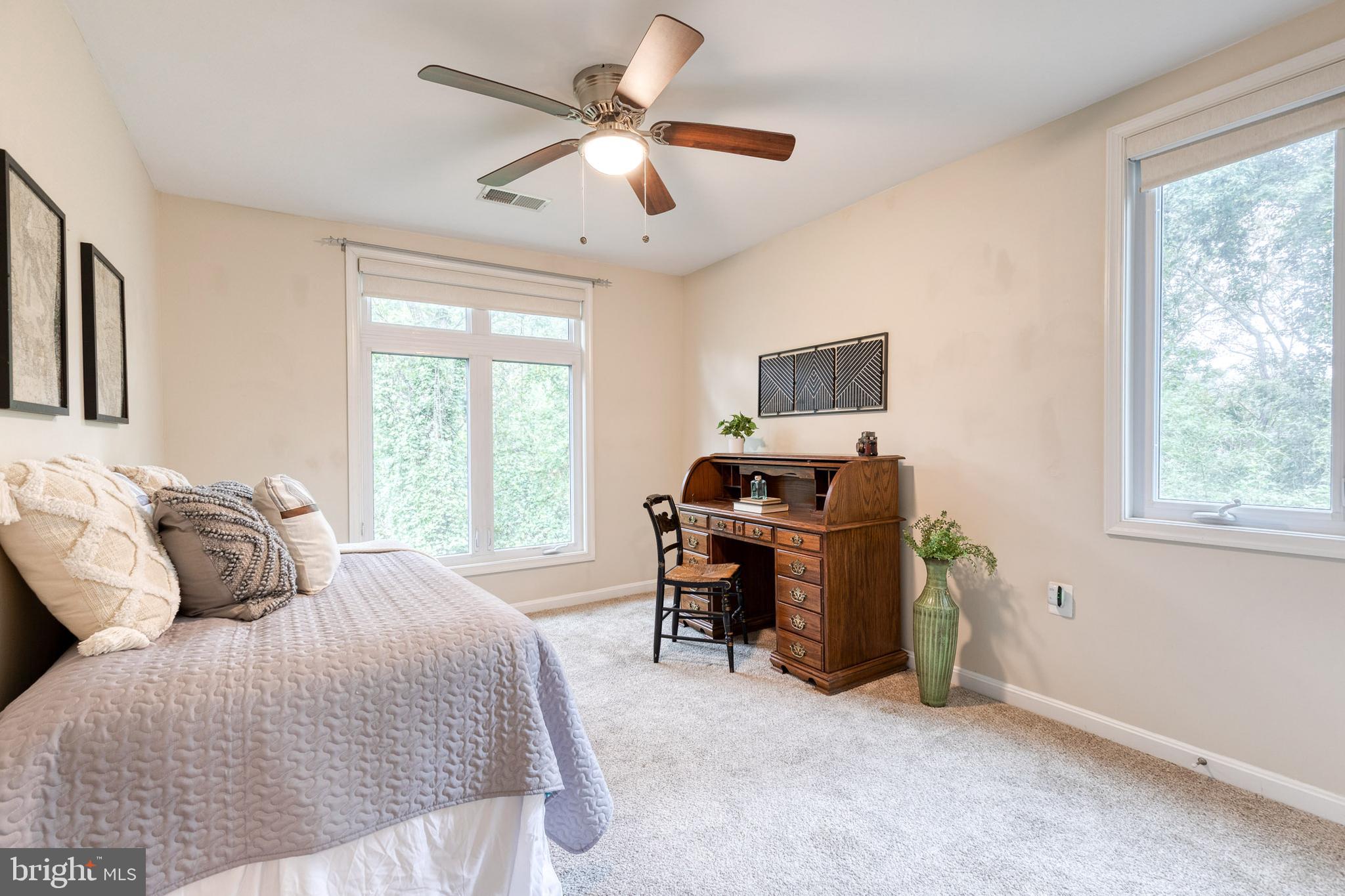 LAKE HERON CONDO - Residential