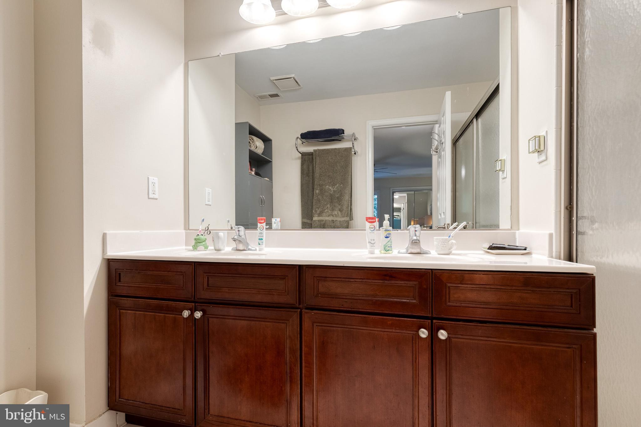 LAKE HERON CONDO - Residential