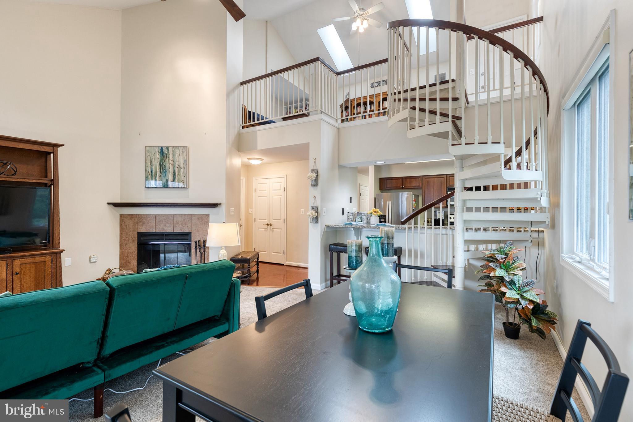 LAKE HERON CONDO - Residential