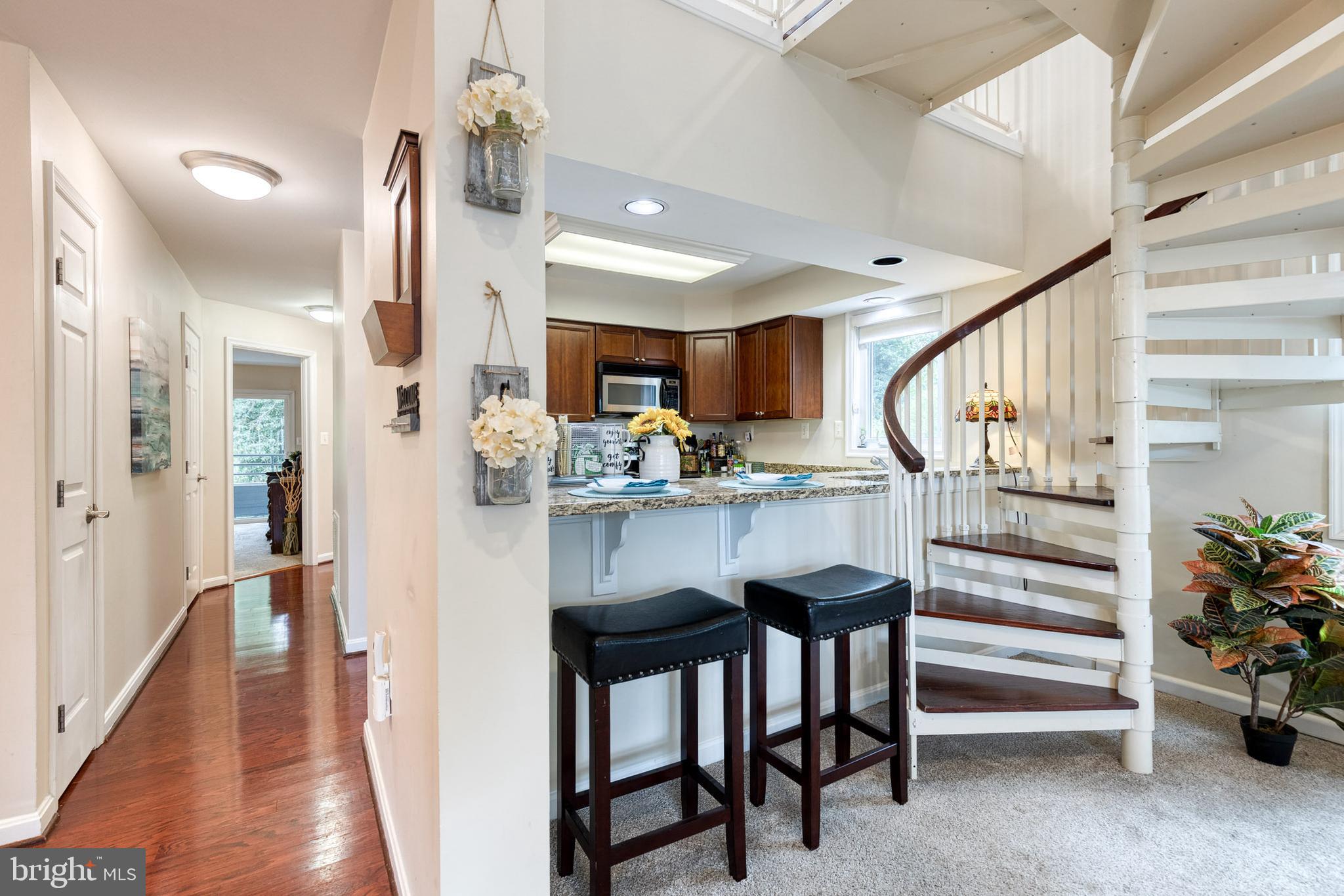 LAKE HERON CONDO - Residential