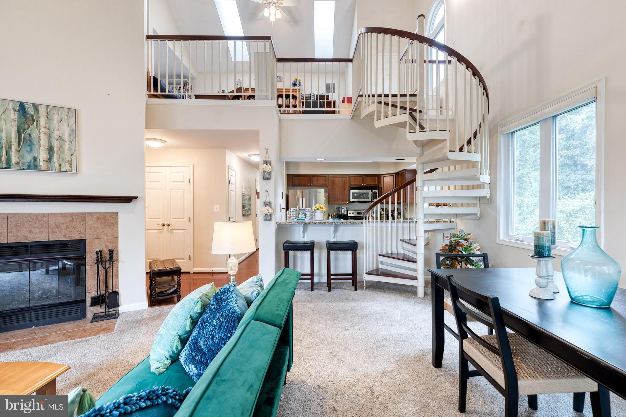 LAKE HERON CONDO - Residential