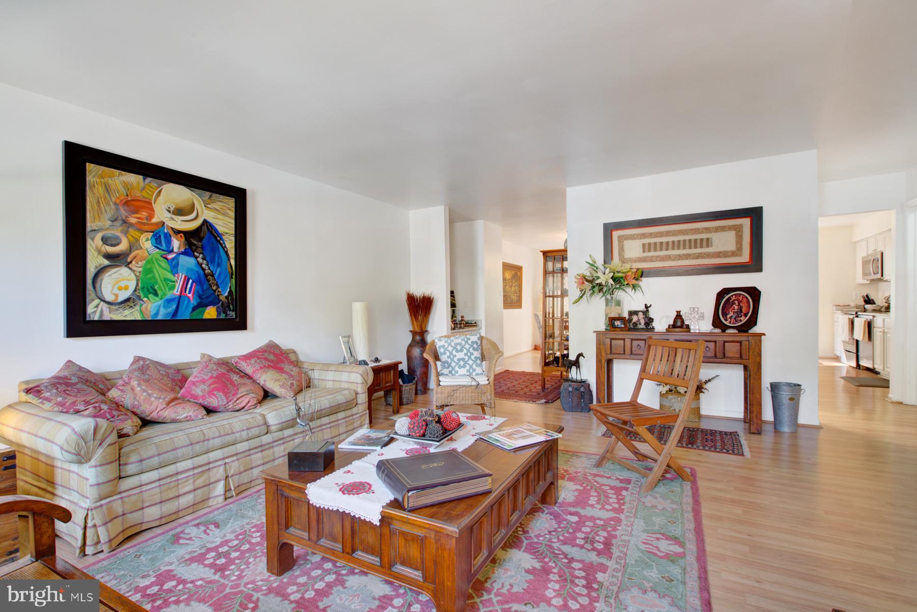 INVERNESS KNOLLS - Residential Lease