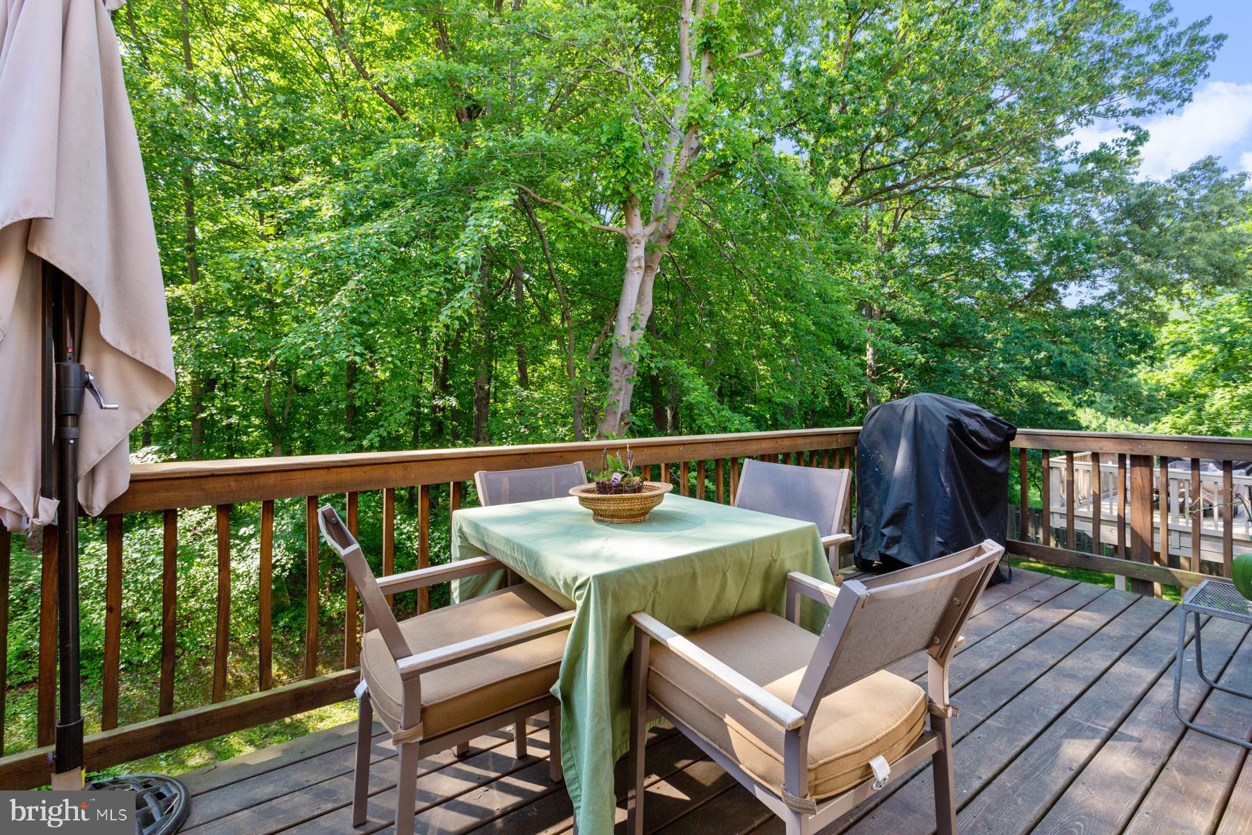 INVERNESS KNOLLS - Residential Lease