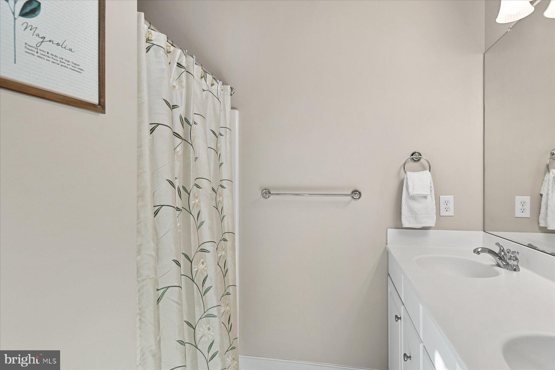 CEDAR BAY - Residential