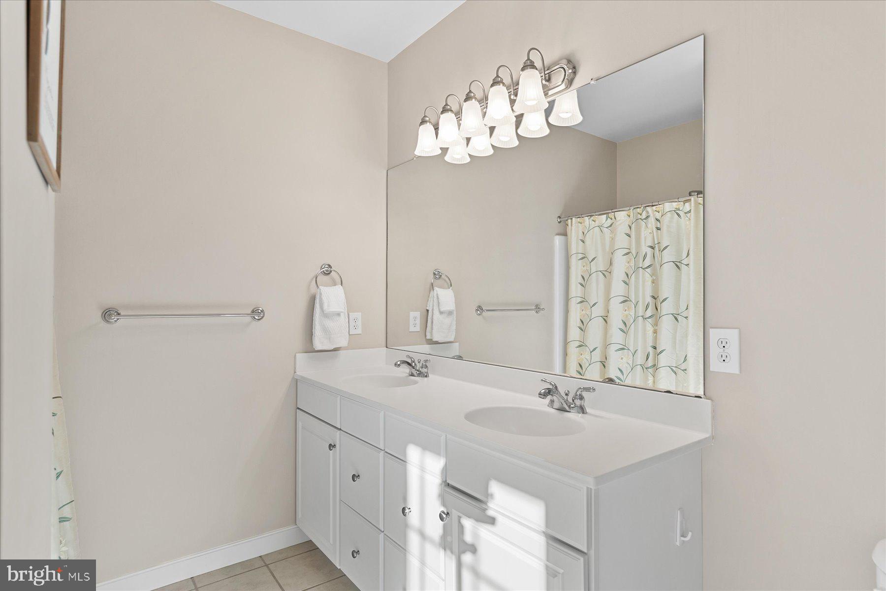 CEDAR BAY - Residential