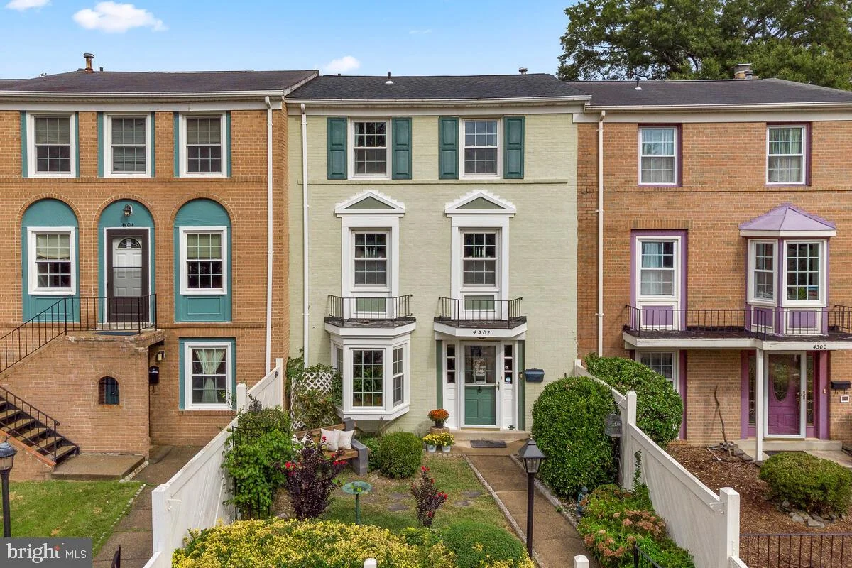 4302 Gramercy Circle, Alexandria, VA 22309
