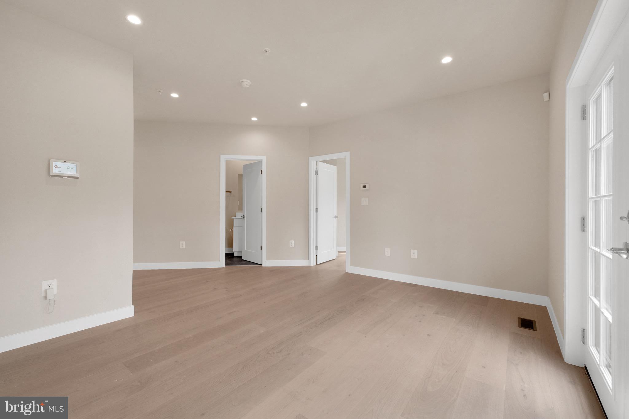 854 XENIA STREET SE 2