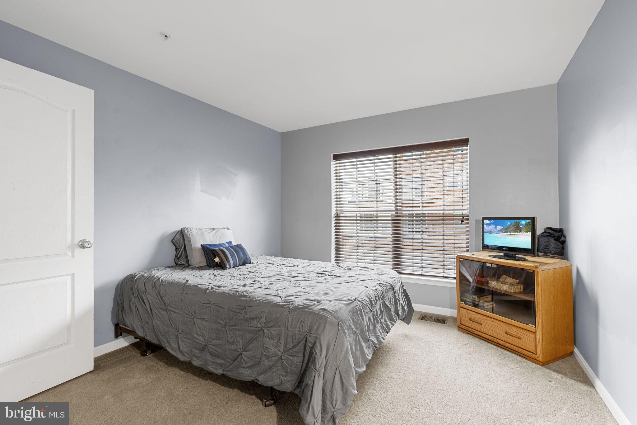 MARKET CENTER CONDOMINIUM - Residential