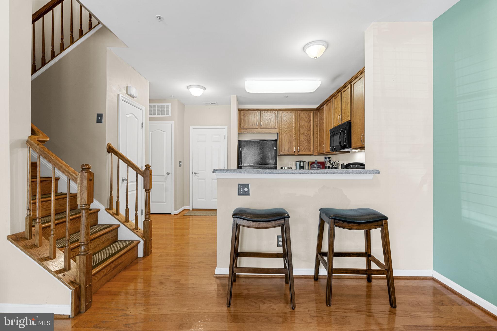 MARKET CENTER CONDOMINIUM - Residential