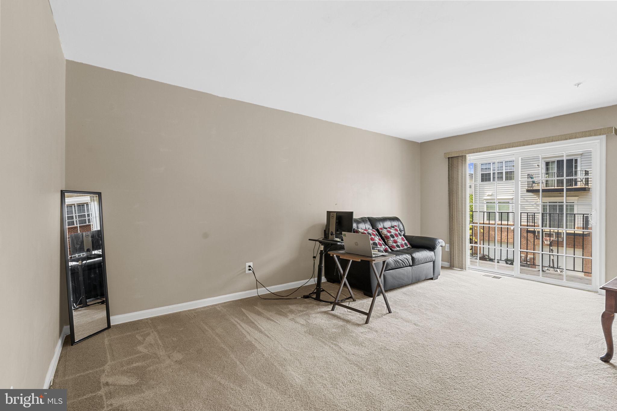 MARKET CENTER CONDOMINIUM - Residential