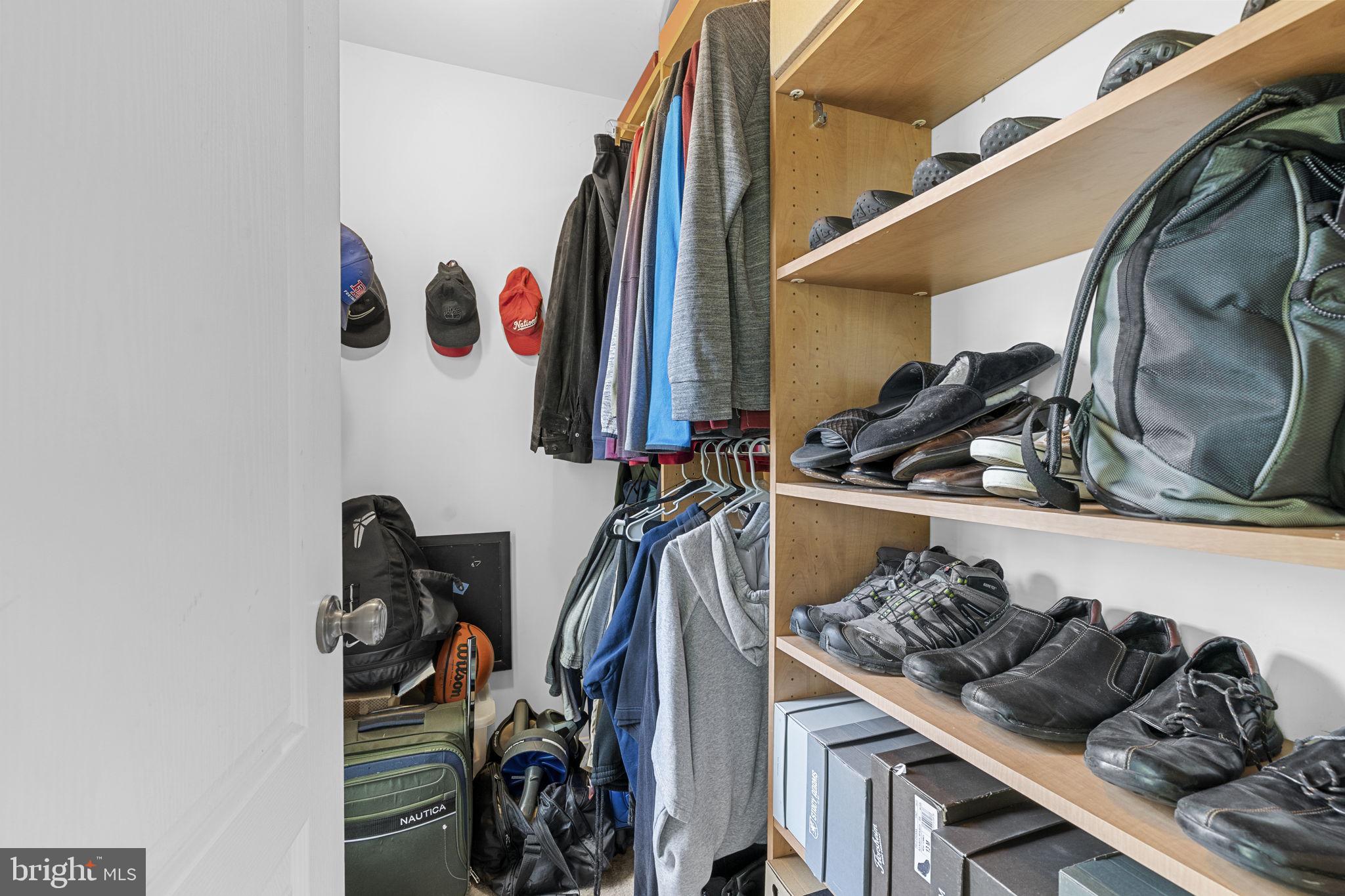 MARKET CENTER CONDOMINIUM - Residential