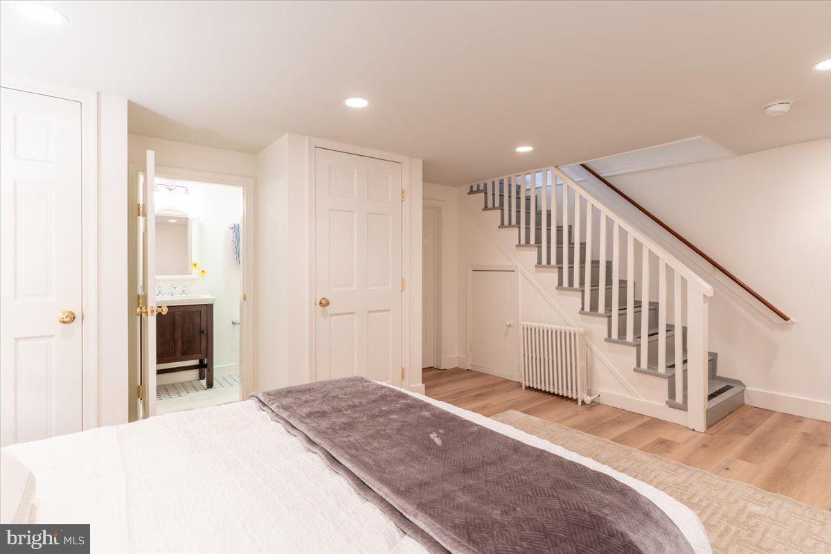 OLD TOWN ALEXANDRIA - Residential