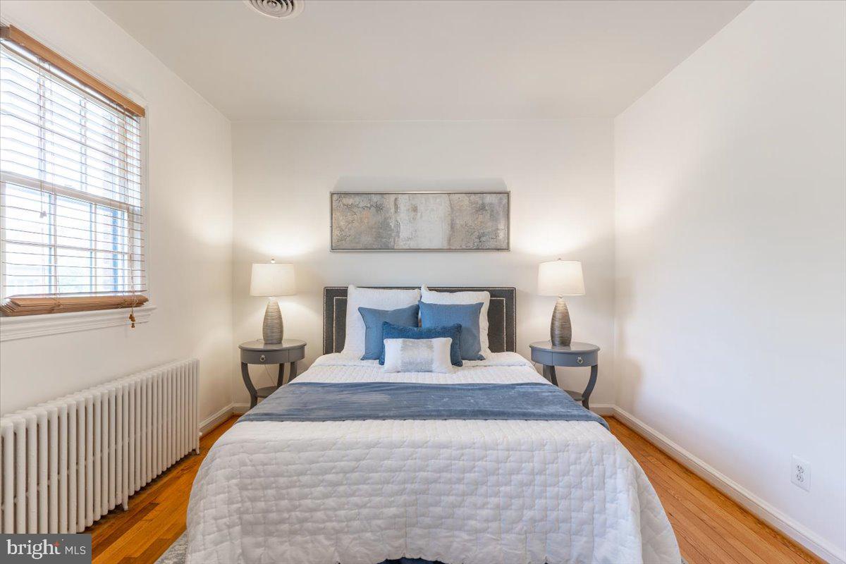 OLD TOWN ALEXANDRIA - Residential