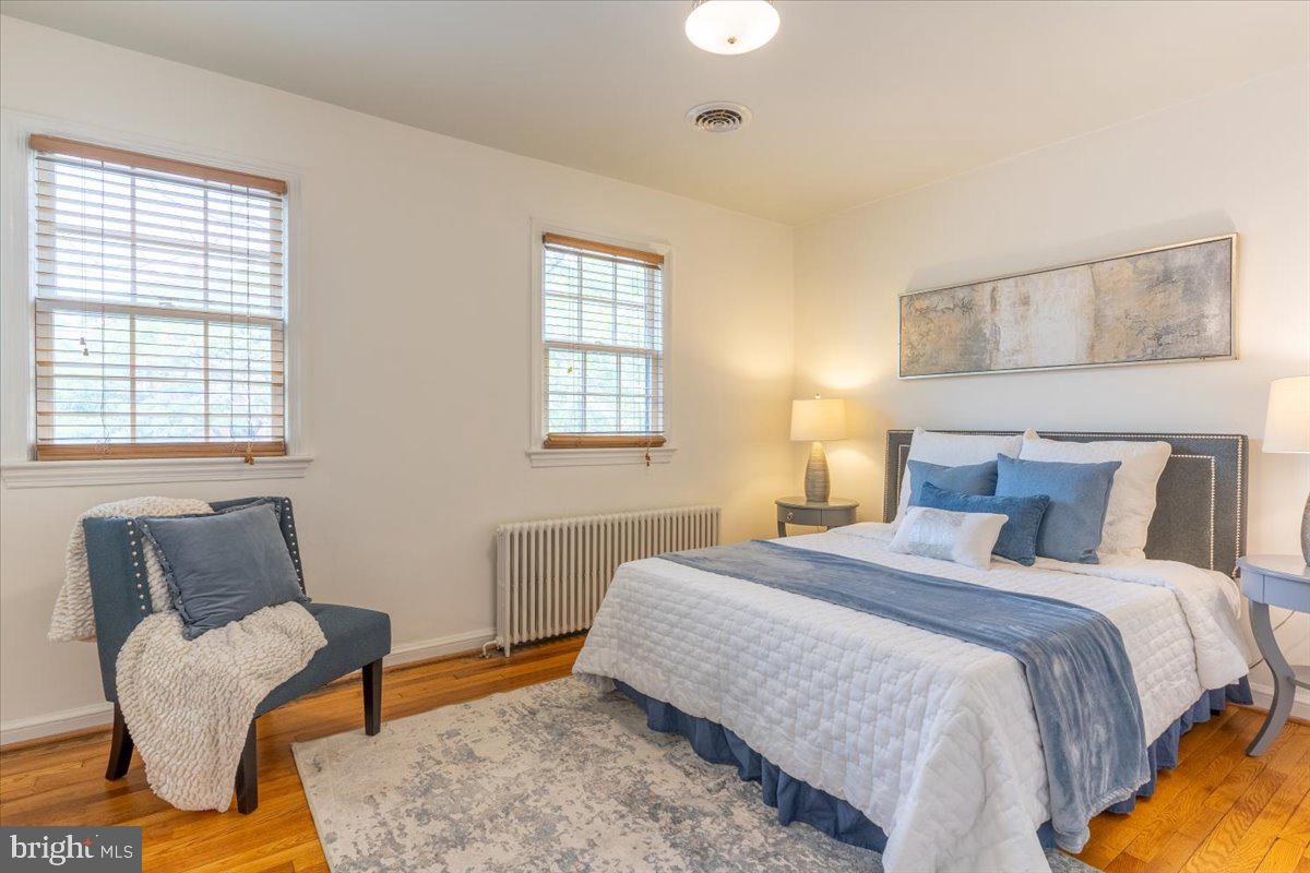 OLD TOWN ALEXANDRIA - Residential