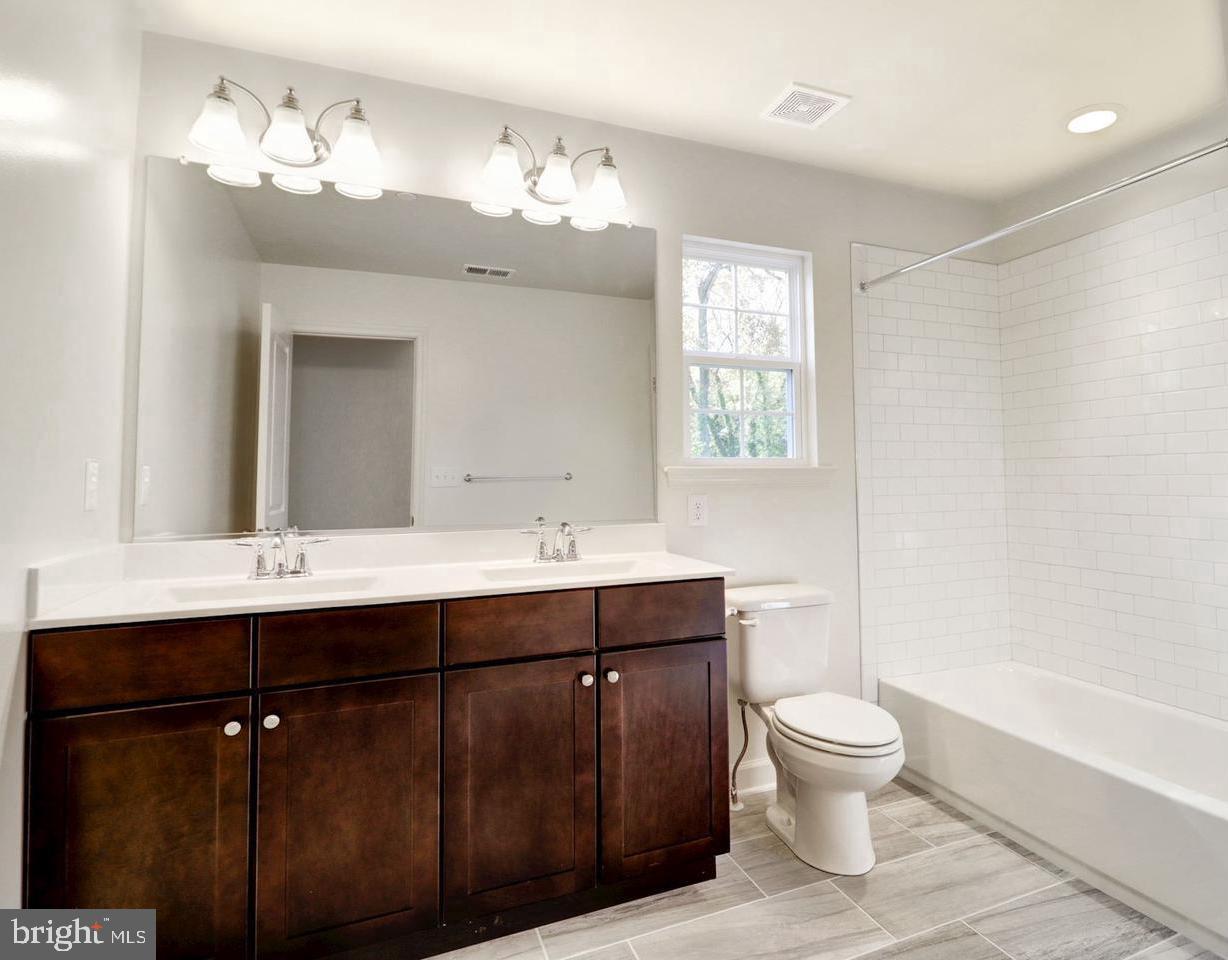 SABRINA PARK - Residential