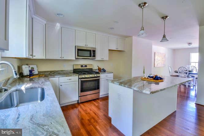 SABRINA PARK - Residential