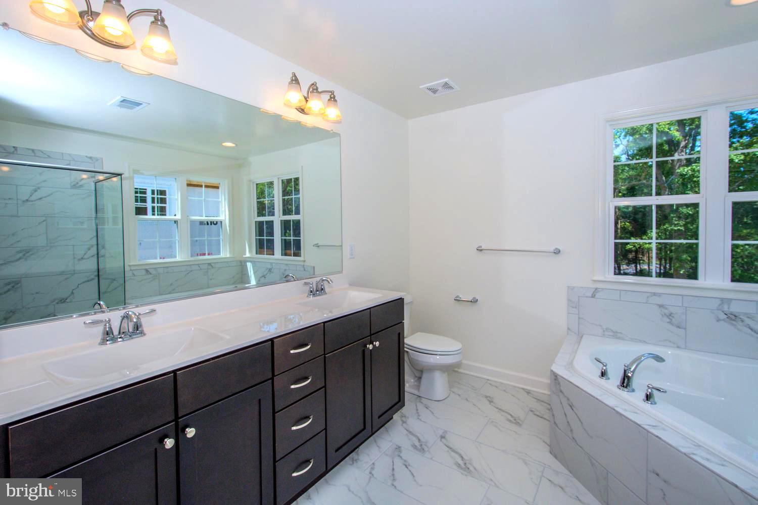 SABRINA PARK - Residential