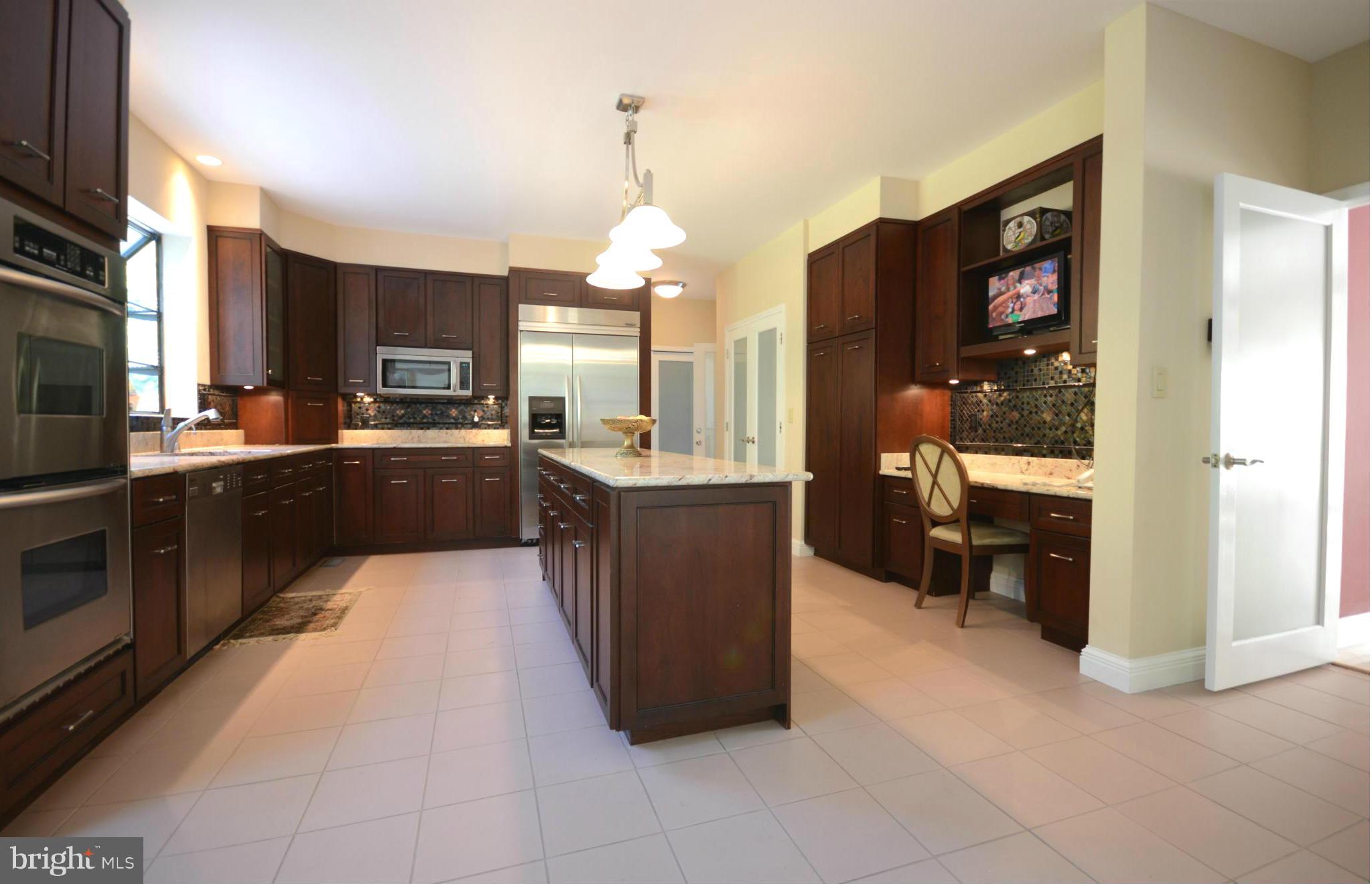 FOXCHASE - Residential