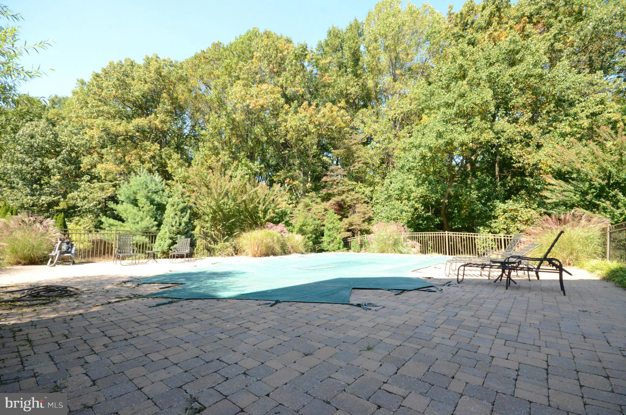 FOXCHASE - Residential