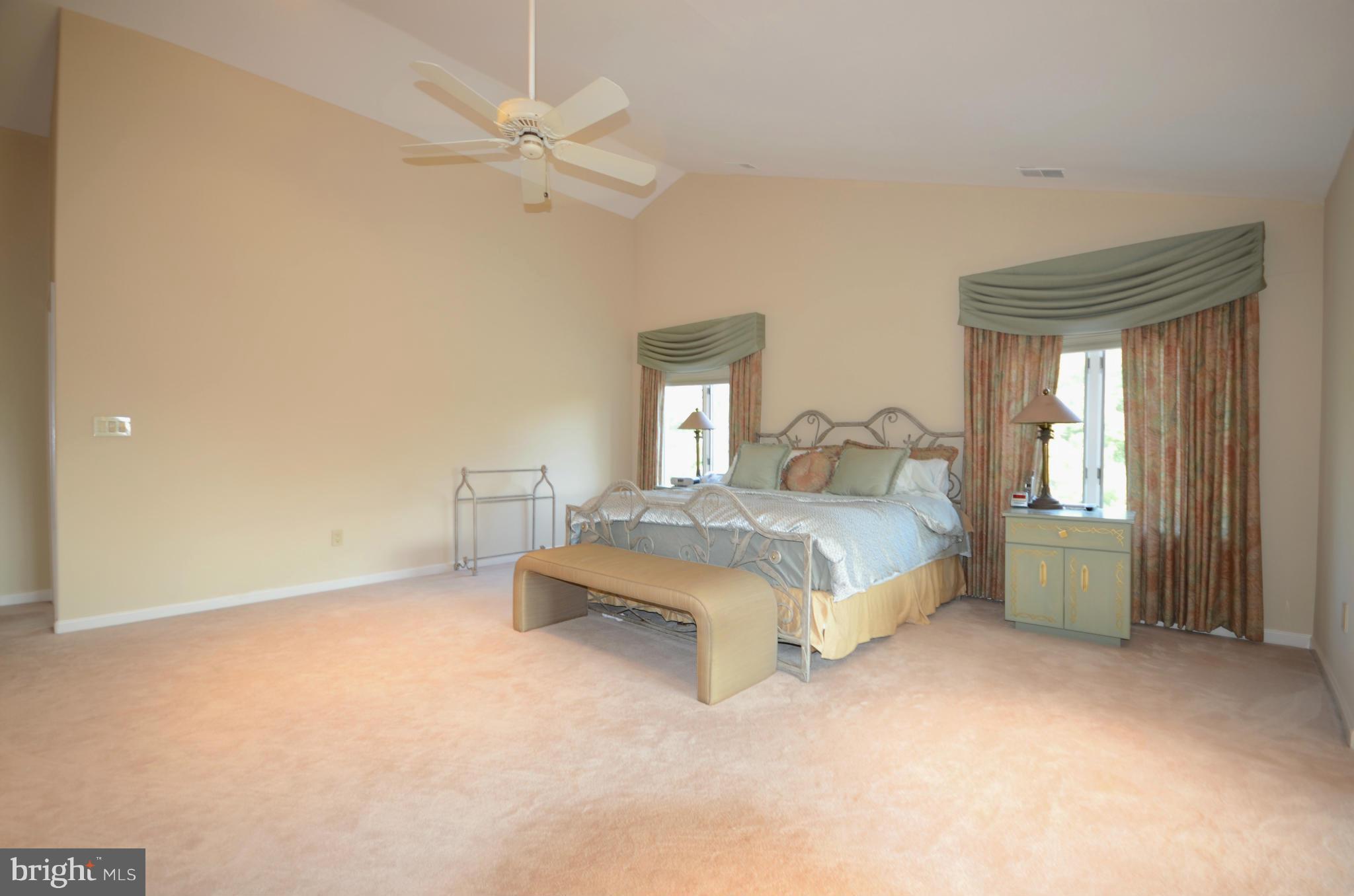 FOXCHASE - Residential