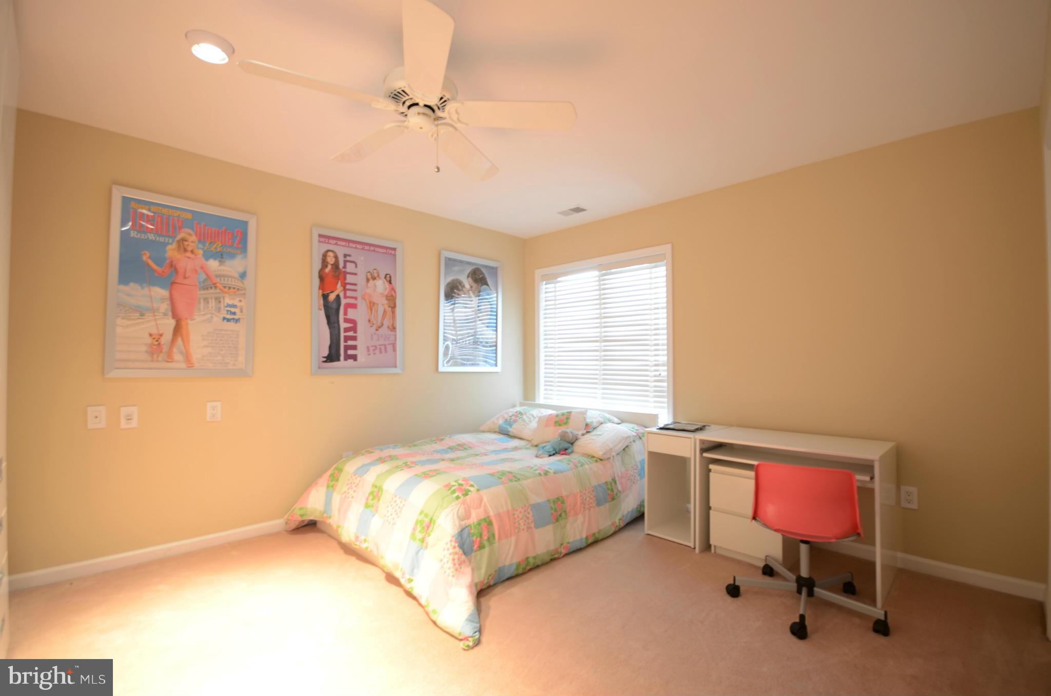 FOXCHASE - Residential