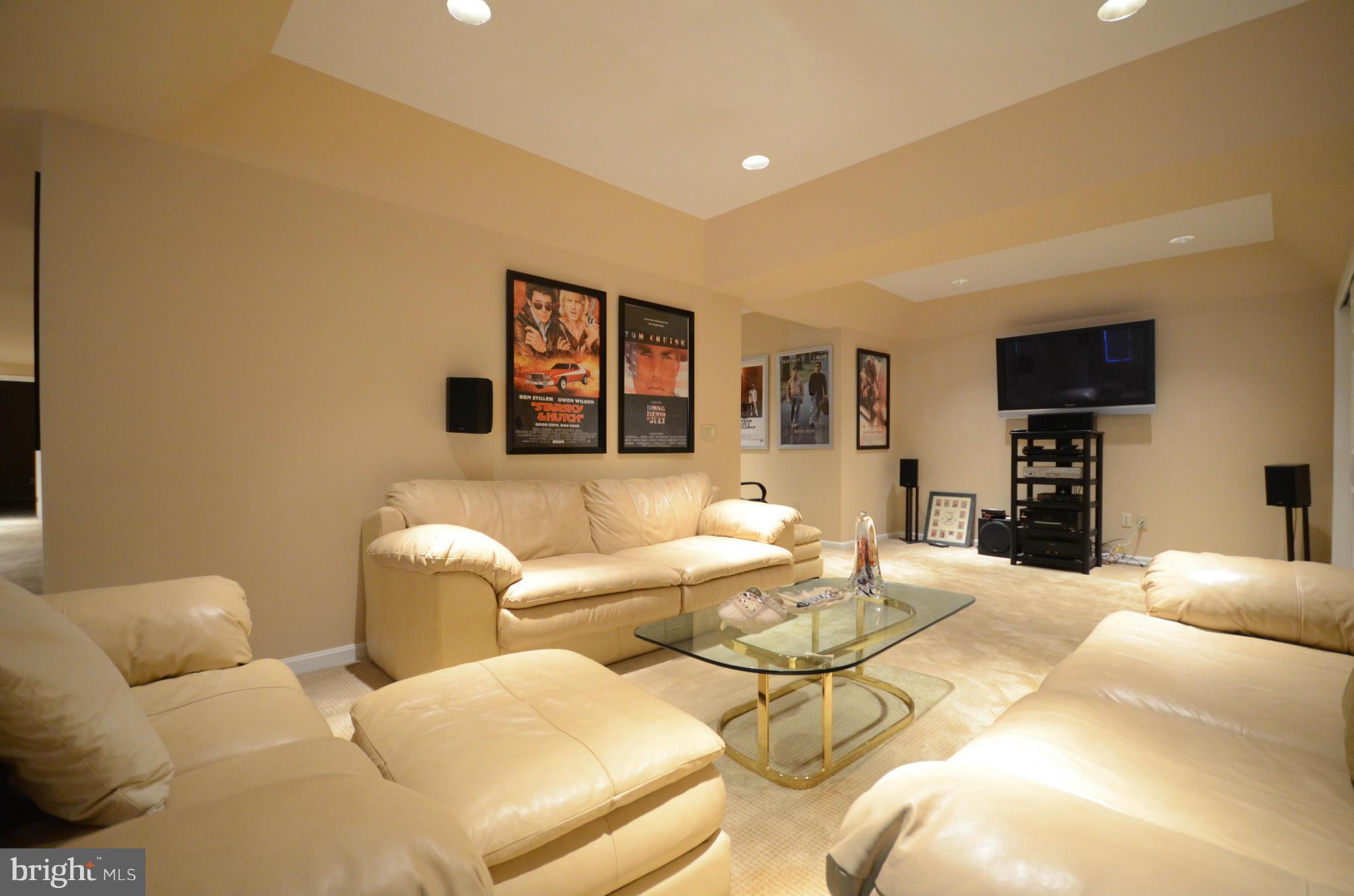 FOXCHASE - Residential