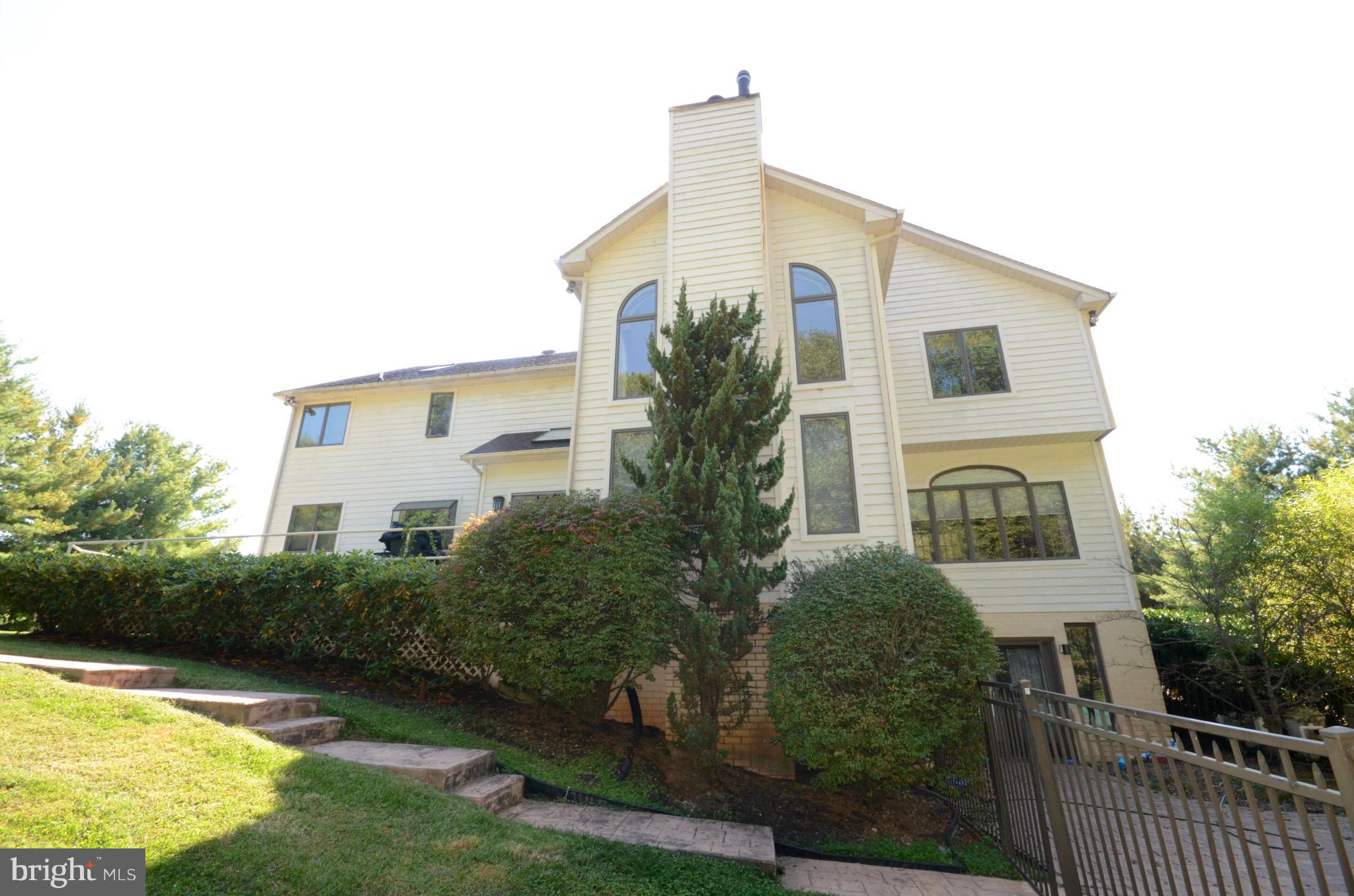 FOXCHASE - Residential