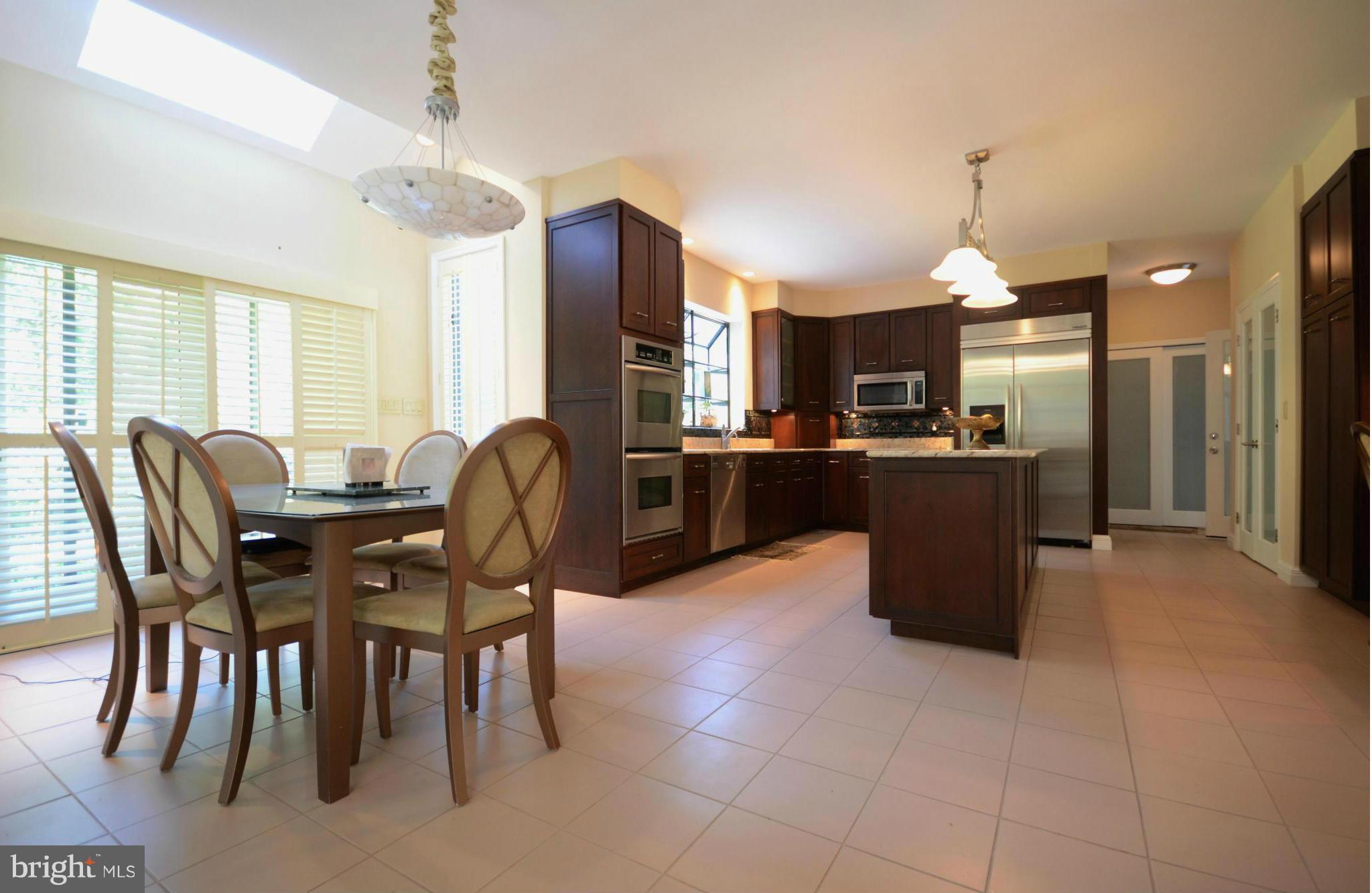 FOXCHASE - Residential