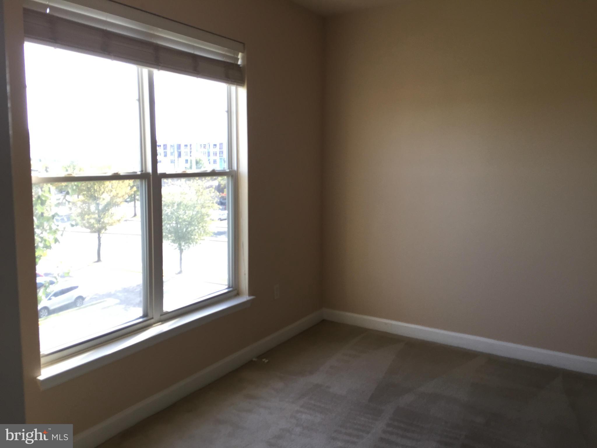 FITZ AT ROCKVILLE TOWN C - Residential Lease