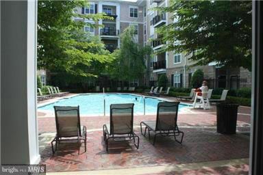 FITZ AT ROCKVILLE TOWN C - Residential Lease