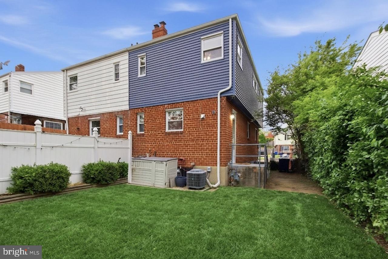 CAMERON HOMES - Residential