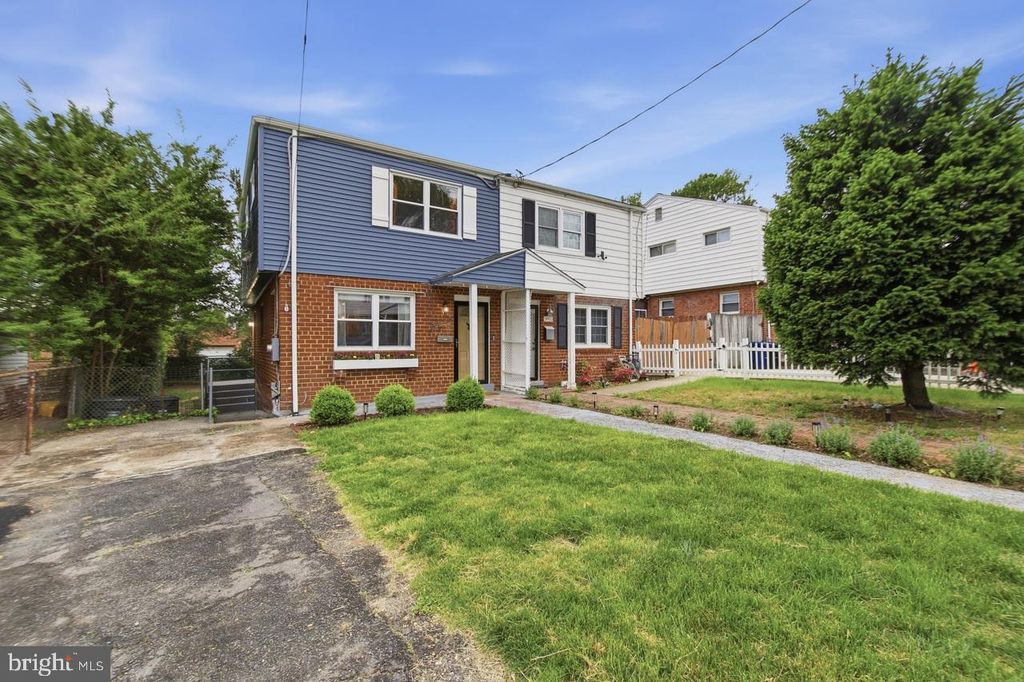 Photo of 3916 Vermont Avenue, ALEXANDRIA, VA 22304 (MLS # VAAX2059632)