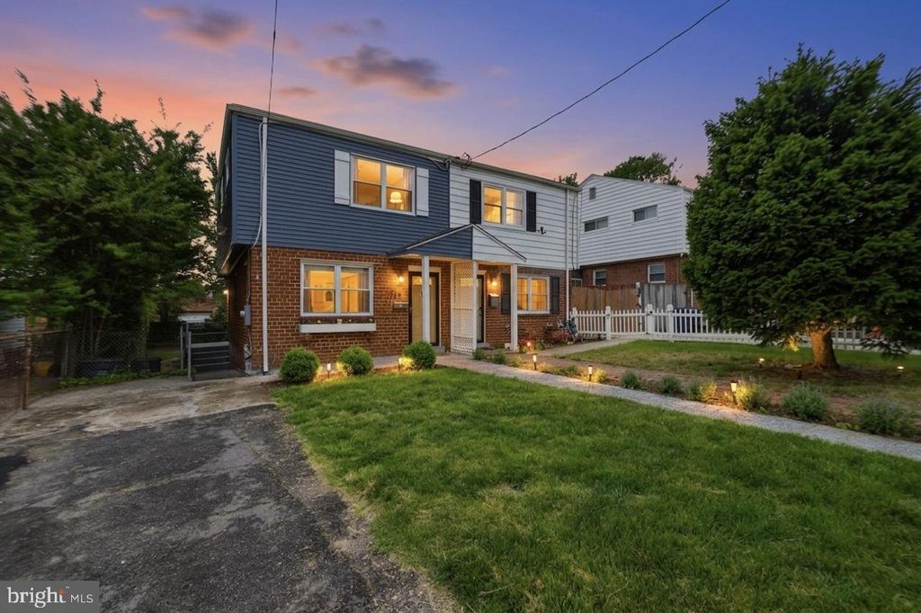 Photo of 3916 Vermont Avenue, ALEXANDRIA, VA 22304 (MLS # VAAX2059632)