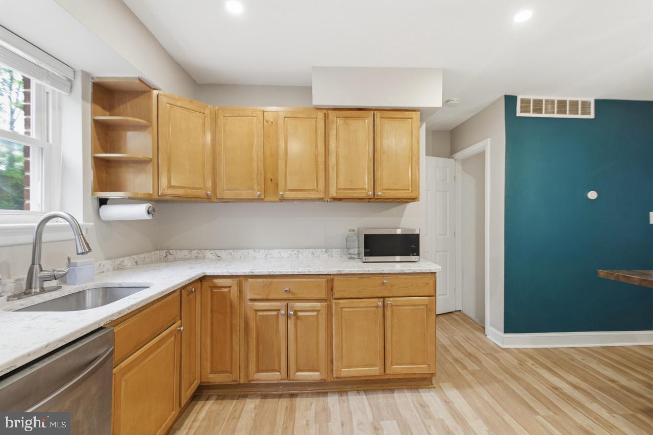 CAMERON HOMES - Residential