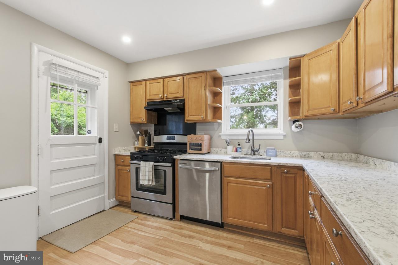 CAMERON HOMES - Residential