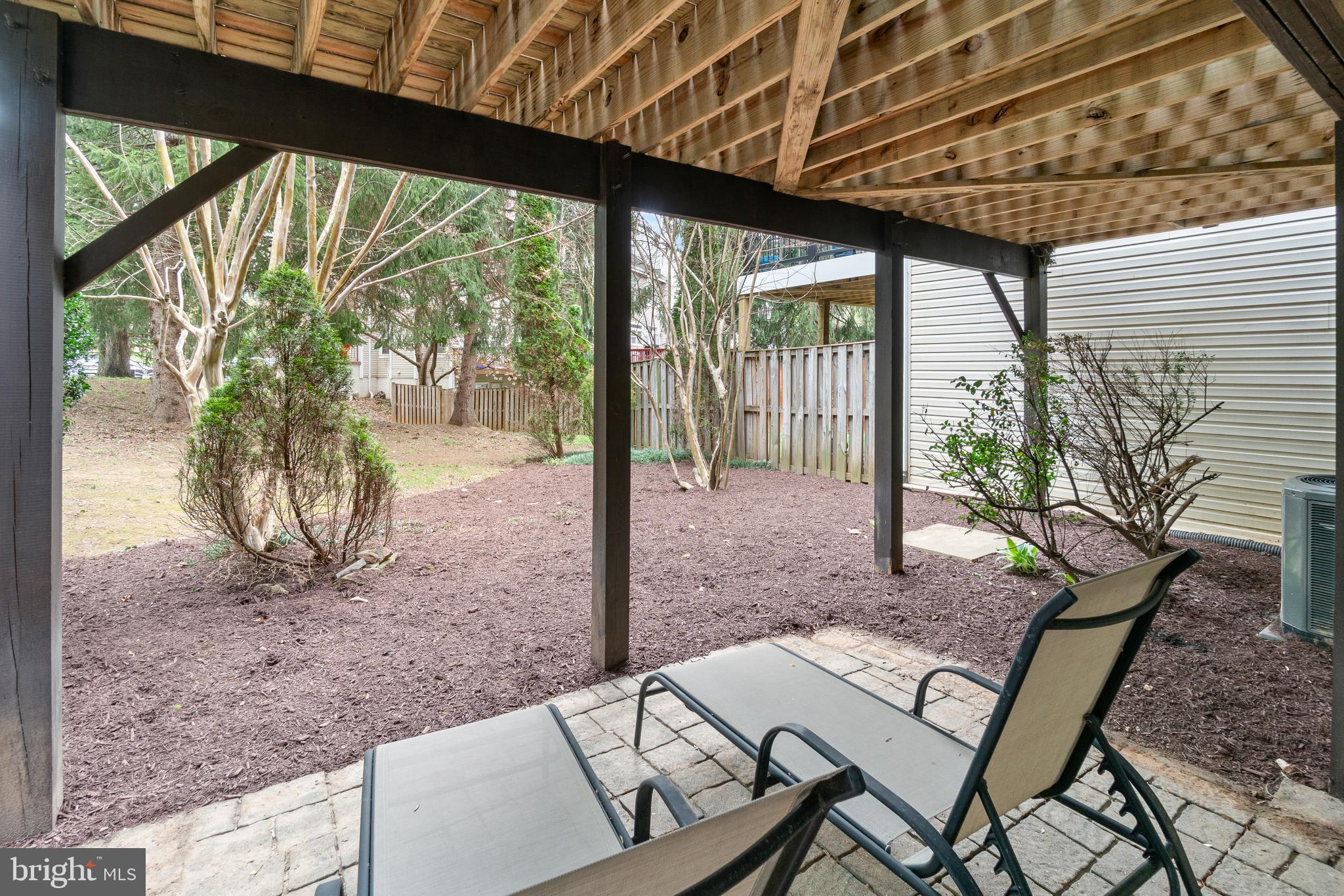 LAKE HALLOWELL - Residential