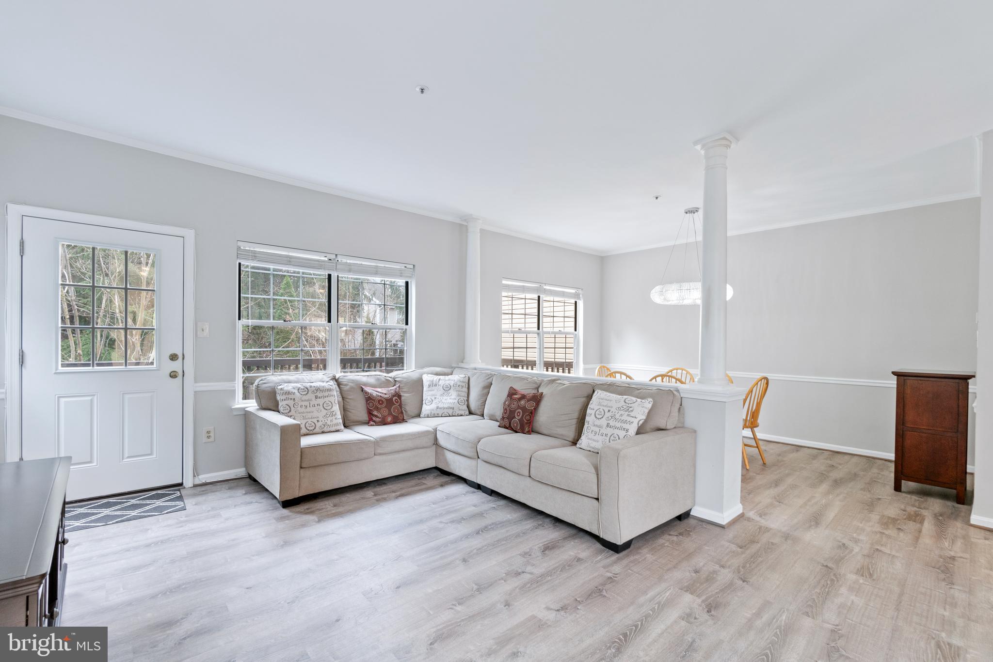 LAKE HALLOWELL - Residential