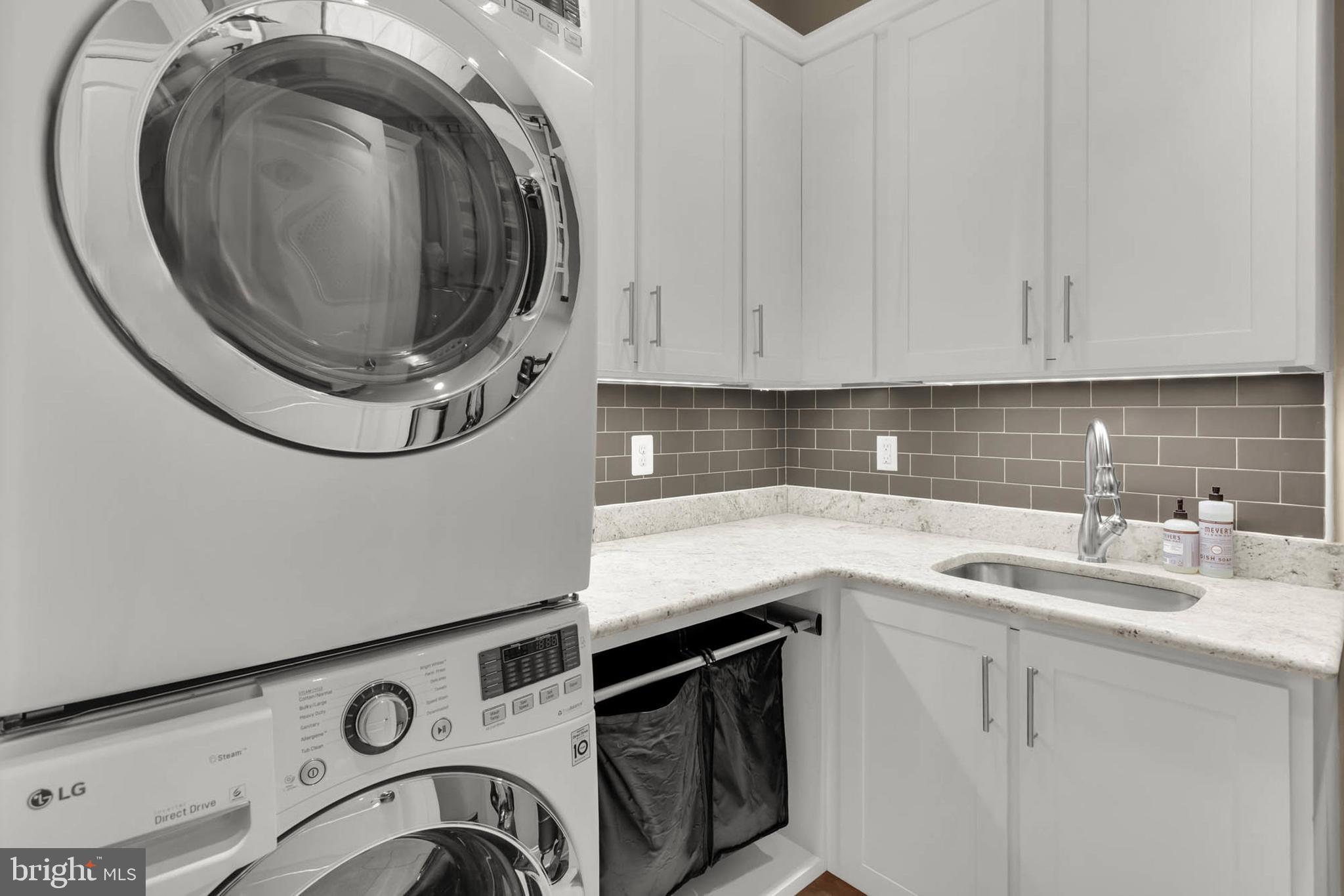 FOX MEADOW - Residential