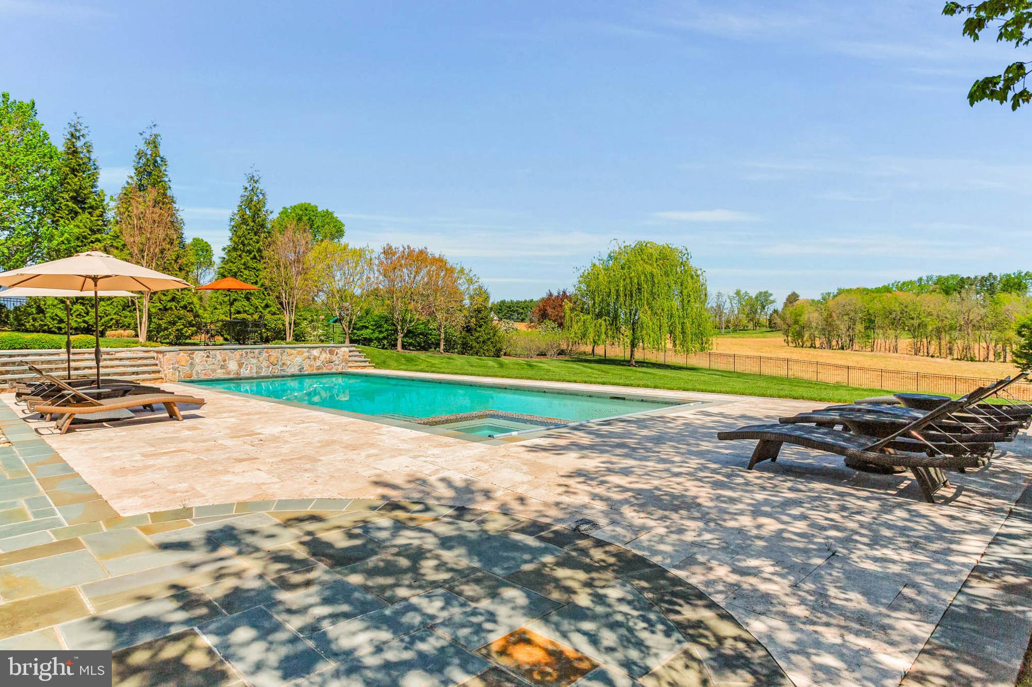 FOX MEADOW - Residential