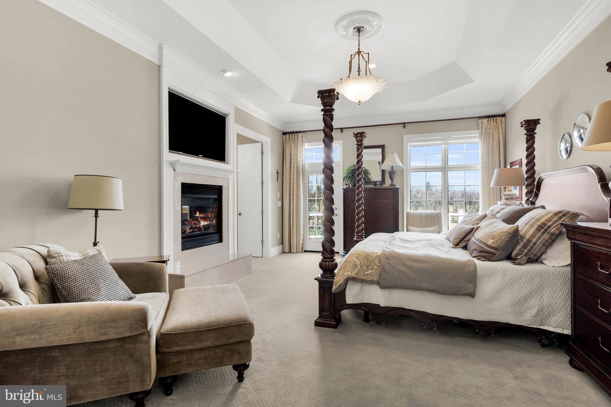 FOX MEADOW - Residential