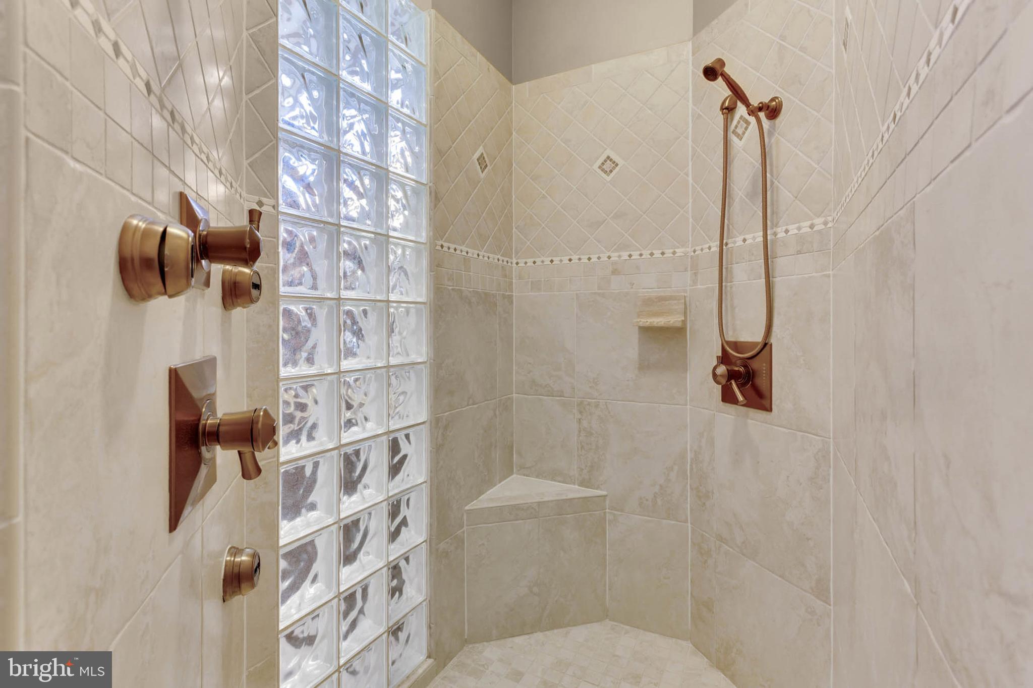 FOX MEADOW - Residential