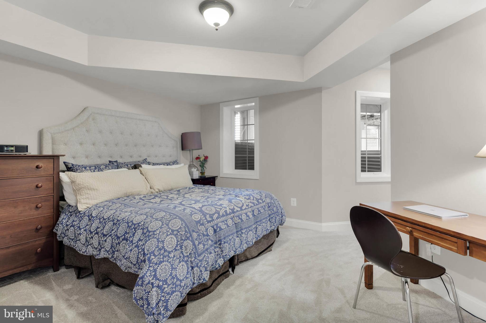 FOX MEADOW - Residential